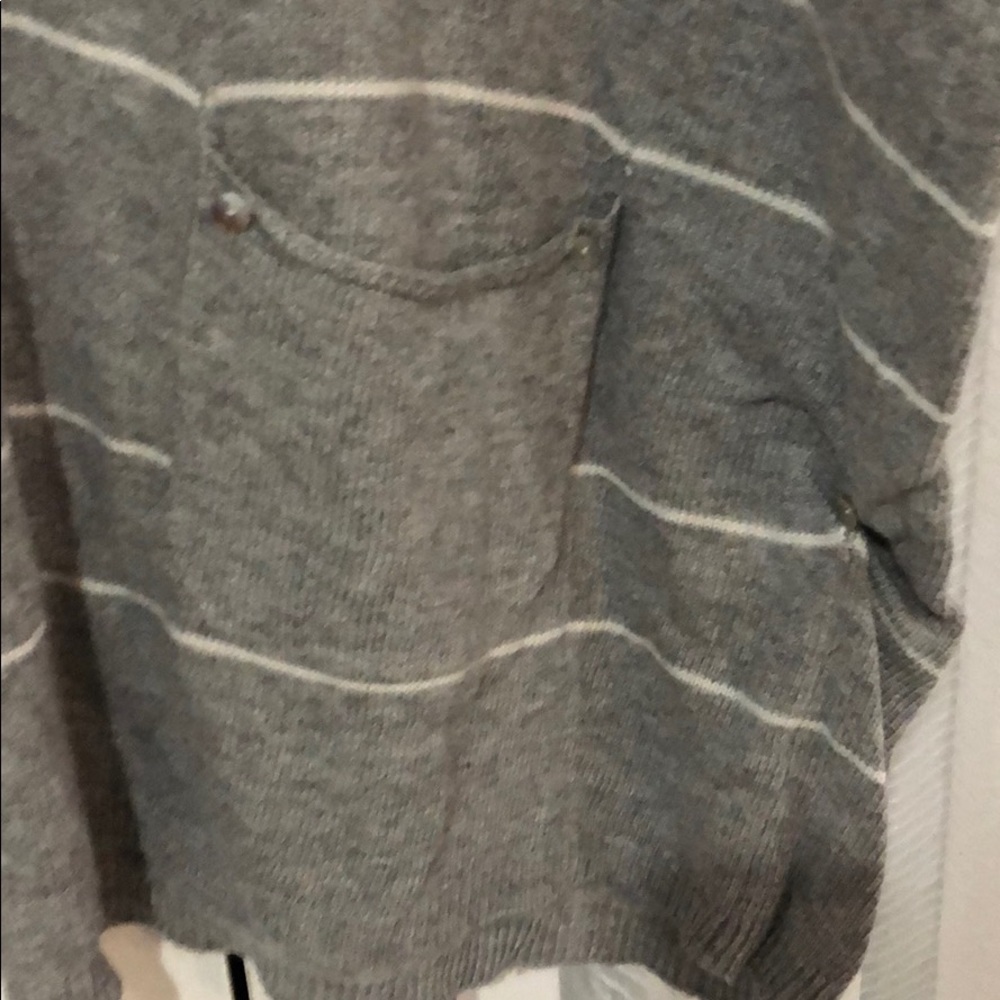 Sweater - Picture 2 of 4